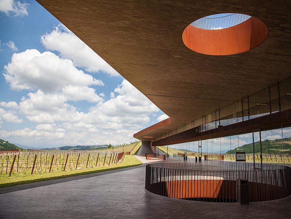 Marchesi Antinori Srl là gì? Tìm hiểu một trong những công ty rượu vang lớn nhất ở Ý